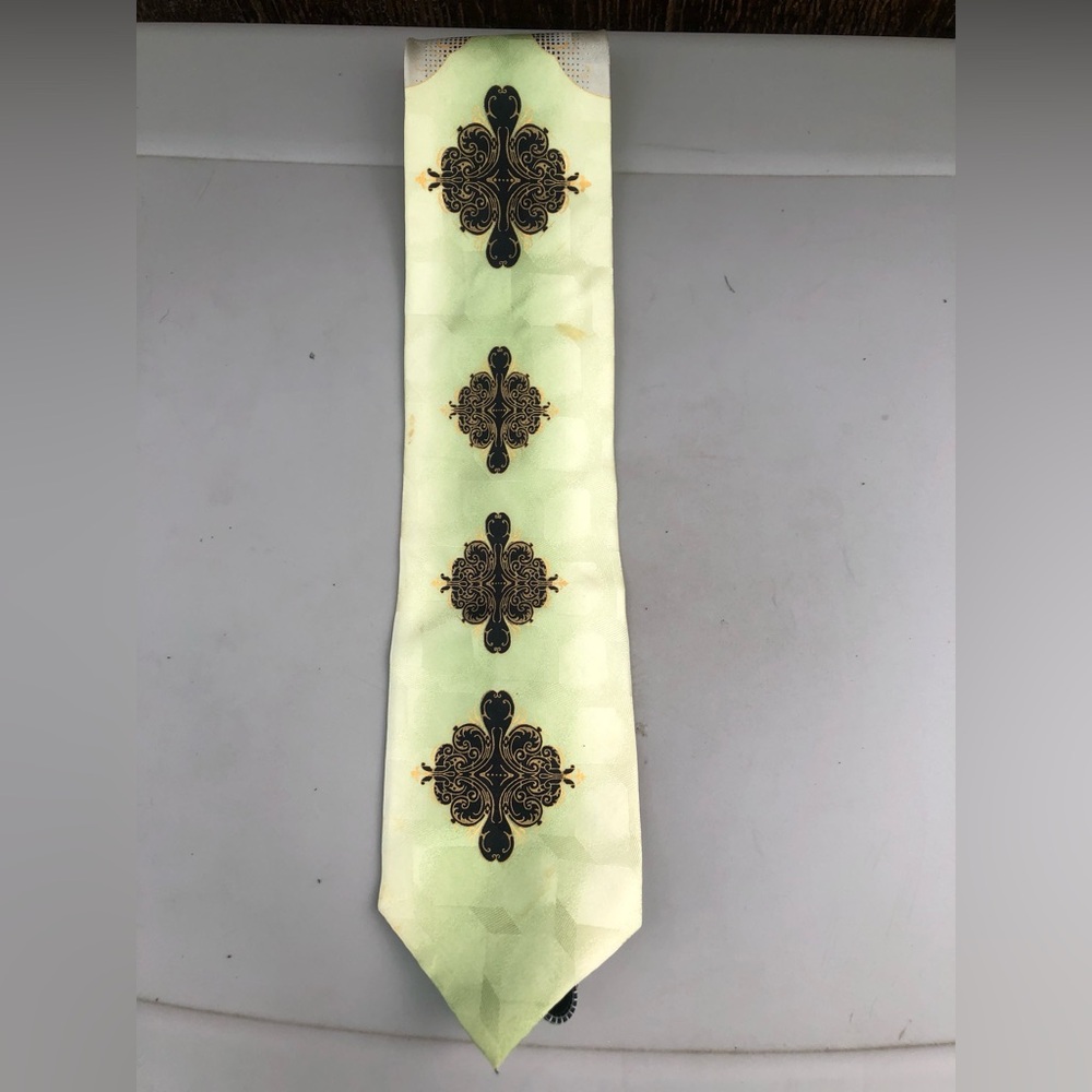 Franco Di Napoli 100% silk necktie symmetrical ornamental medallion motifs